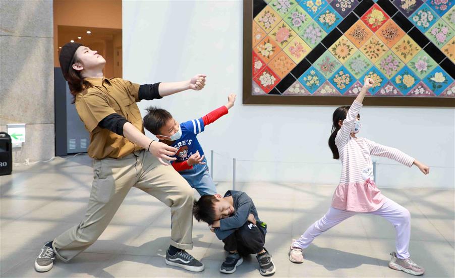 回顧【跳舞去！跟著雕像 JUMP UP】